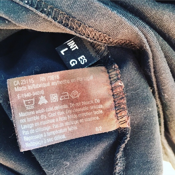 Hugo Boss Basic T-Shirt - Picture 4 of 5